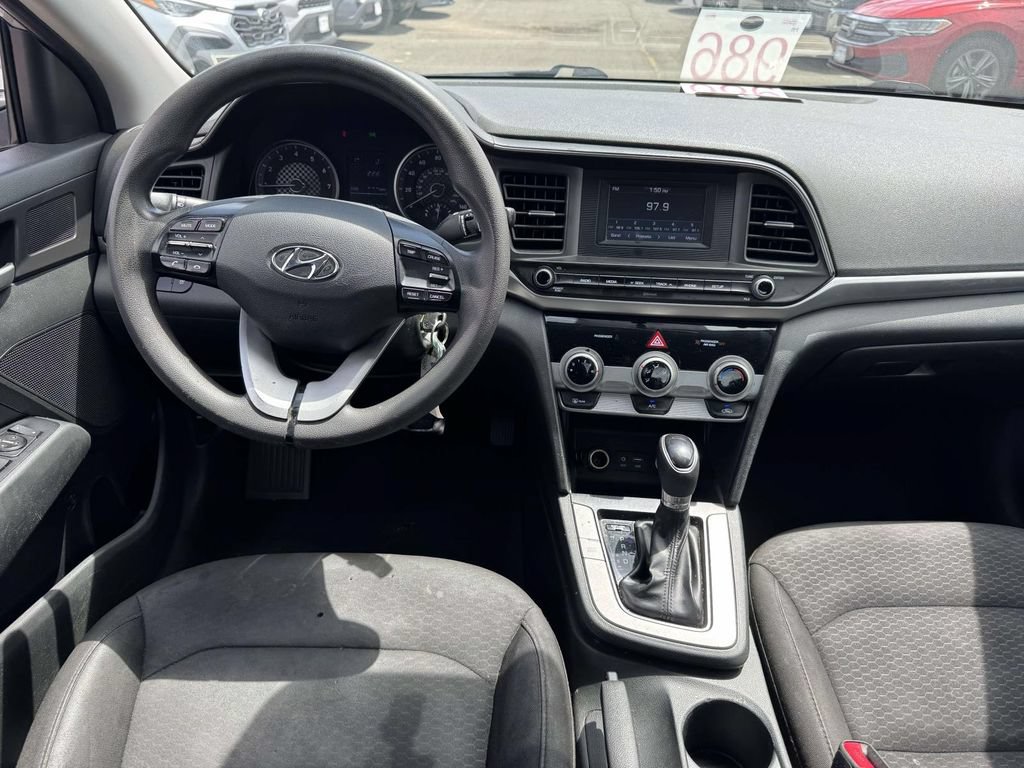 Used 2019 Hyundai Elantra SE w/ Cargo Package FWD image 15