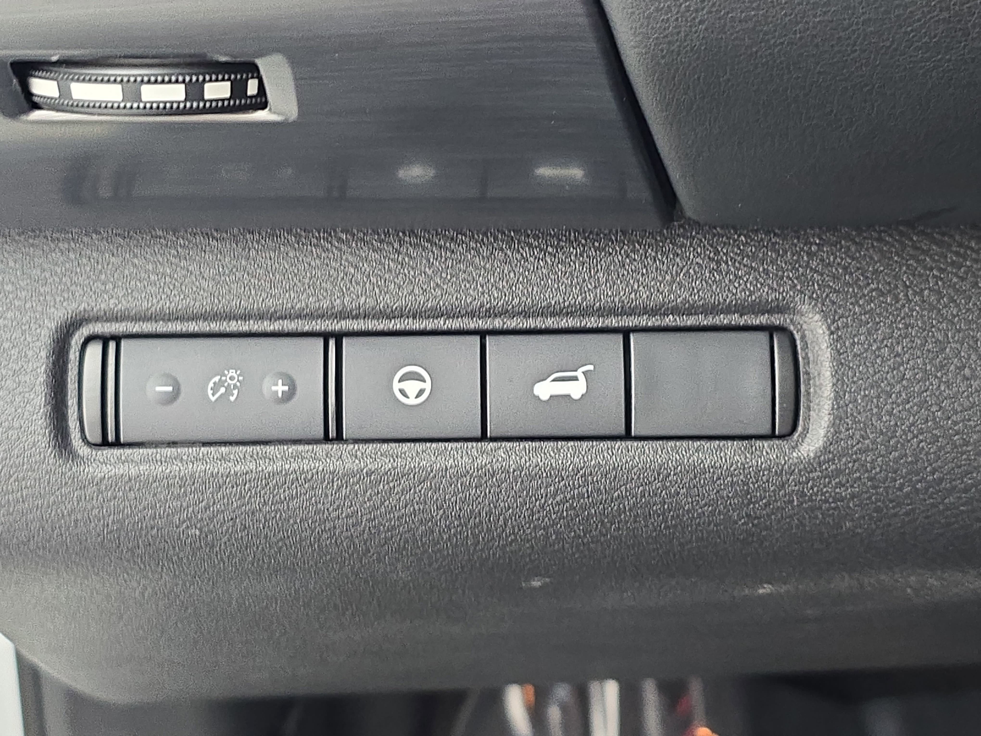 Certified 2024 Nissan Pathfinder SL w/ SL Premium Package AWD/4WD image 25