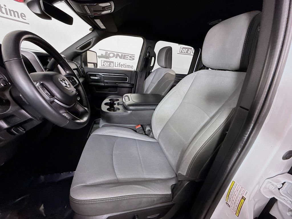 Used 2024 RAM 3500 Big Horn image 25