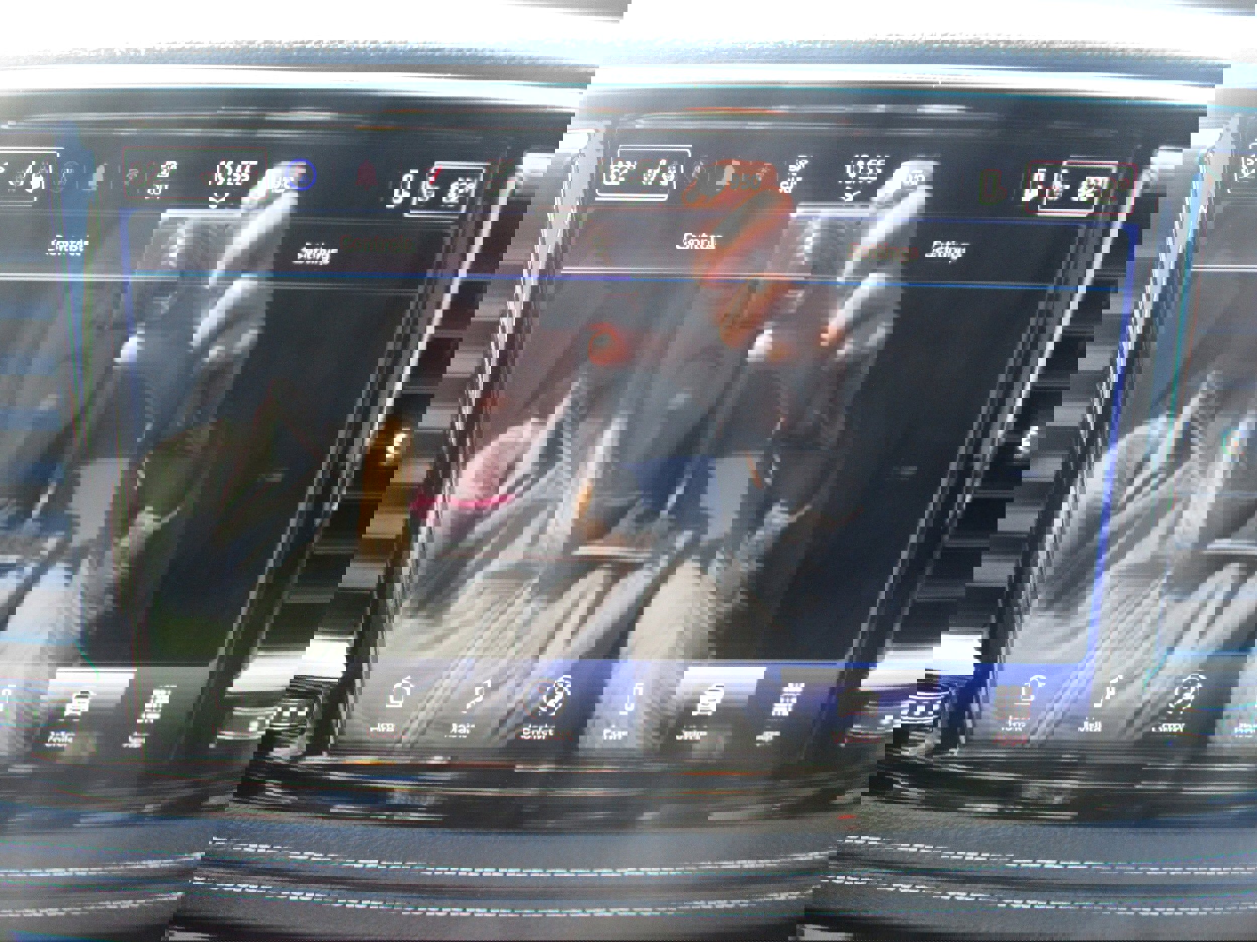 Used 2025 Chrysler Pacifica Select FWD image 24