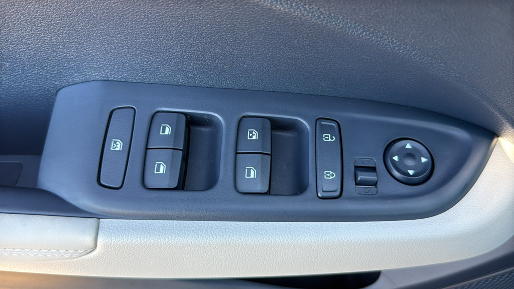 New 2026 Hyundai Venue SEL FWD image 16