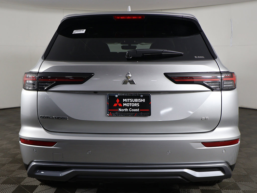New 2026 Mitsubishi Outlander SE AWD/4WD image 14