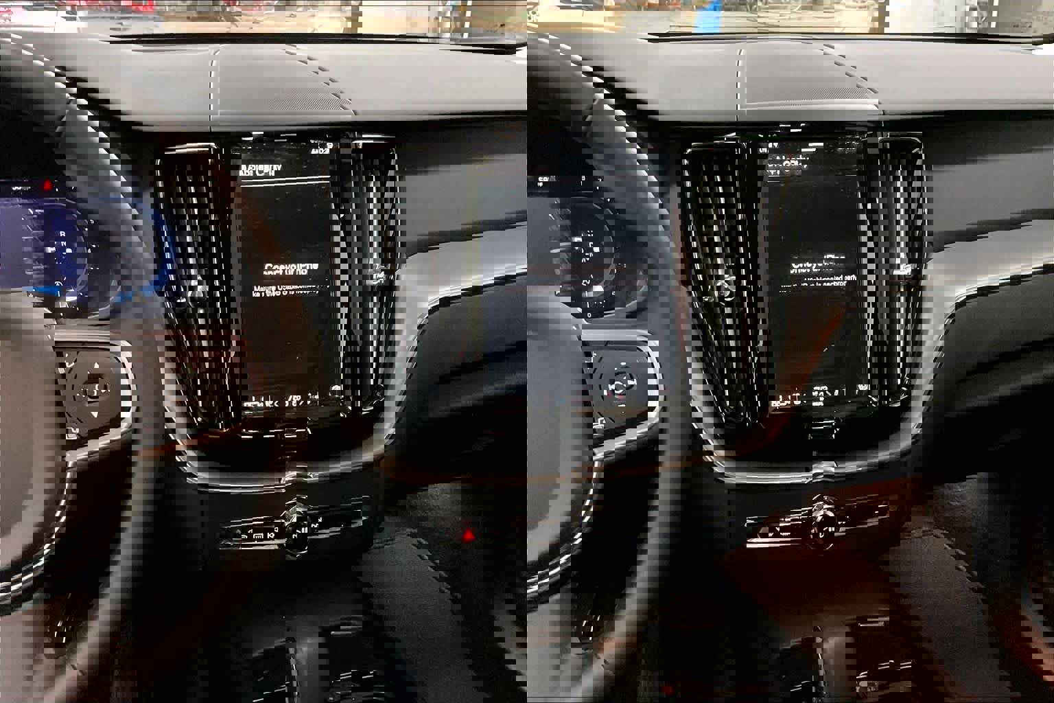 Used 2025 Volvo XC60 B5 Core w/ Protection Package Premier image 9