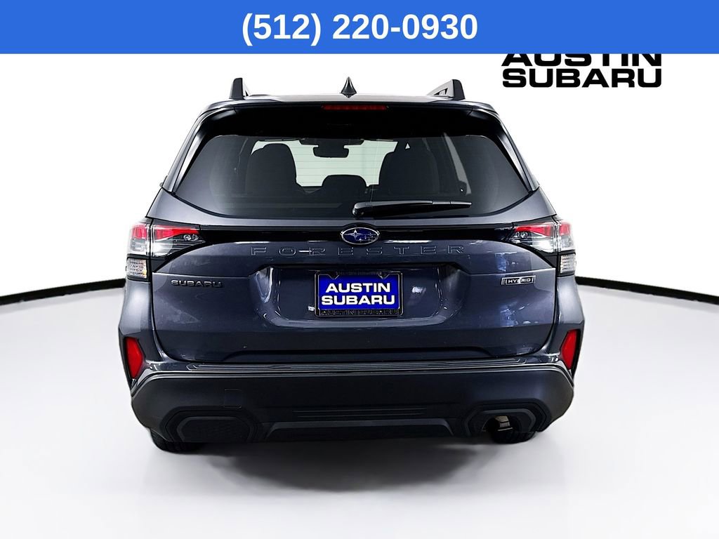 Used 2025 Subaru Forester Premium image 7
