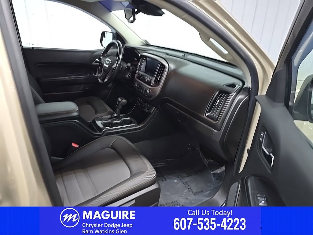Used 2021 GMC Canyon AT4 w/ Driver Alert Package AWD/4WD image 18