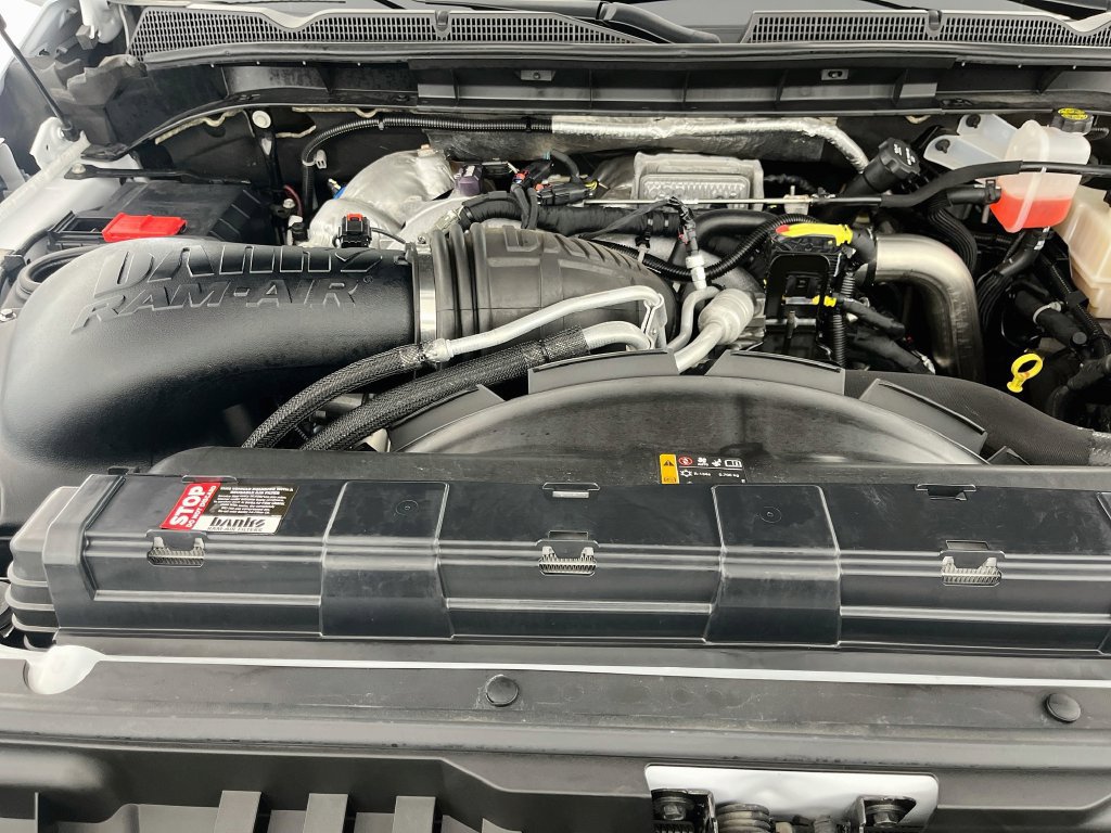 Used 2022 GMC Sierra 2500 Denali w/ Denali Ultimate Package AWD/4WD image 40