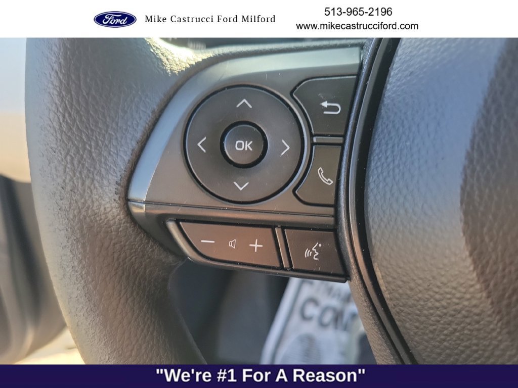 Used 2020 Toyota Corolla LE FWD image 17