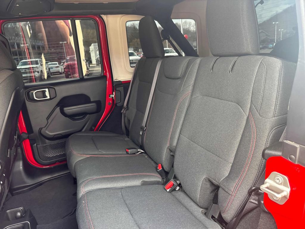 Used 2024 Jeep Wrangler Unlimited Rubicon image 60