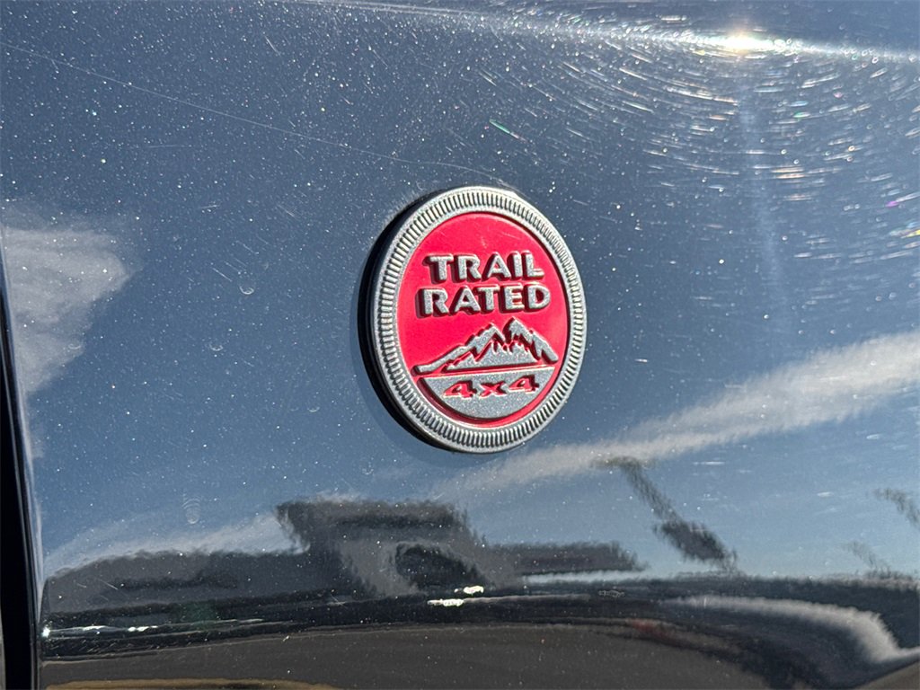 Used 2024 Jeep Compass Trailhawk image 9