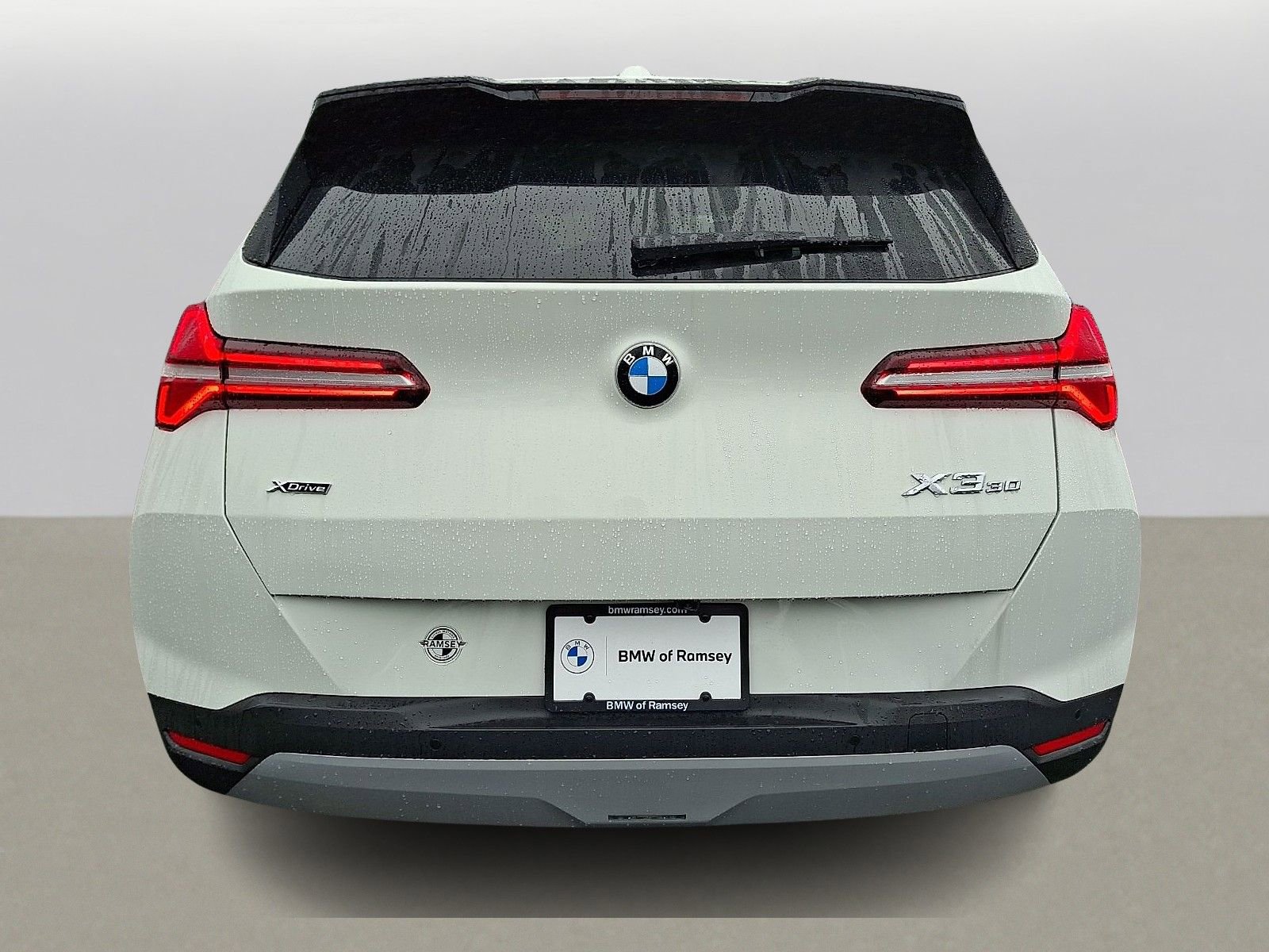 Used 2025 BMW X3 xDrive30i w/ Premium Package image 4
