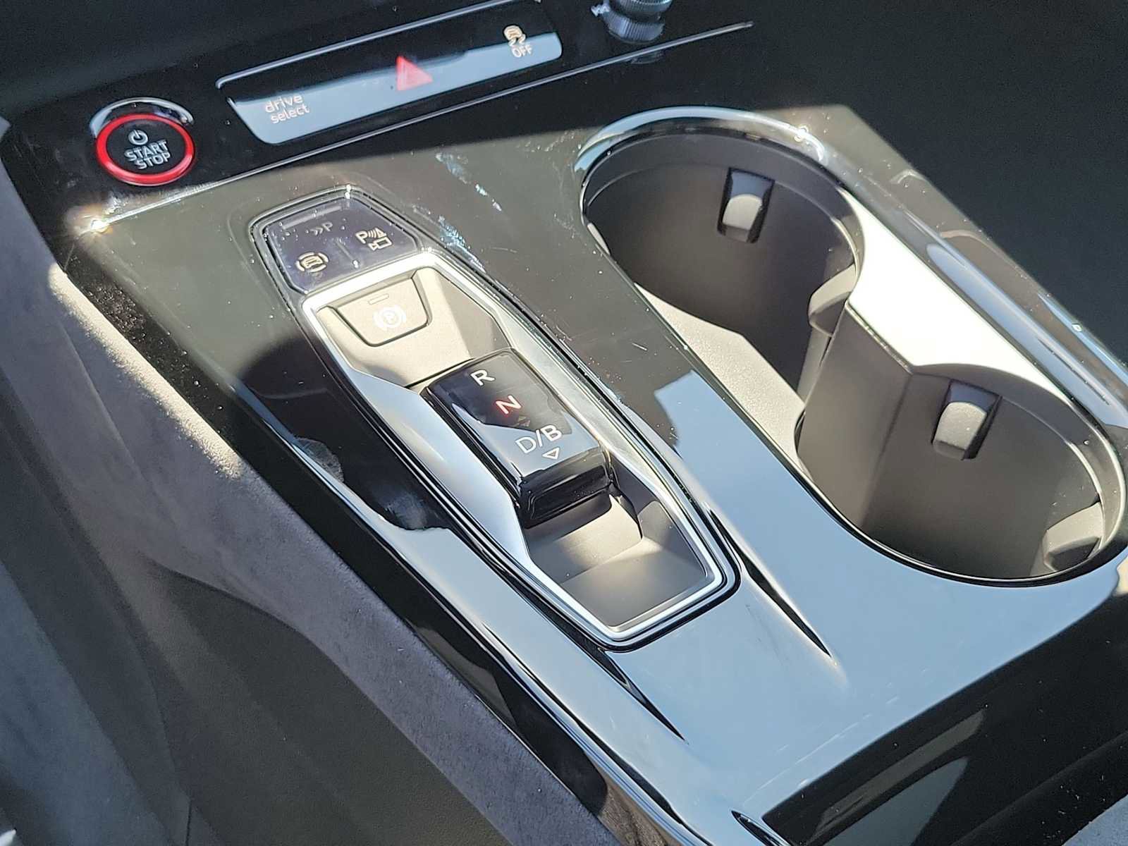 New 2025 Audi S6 e-tron Premium Plus AWD/4WD image 25
