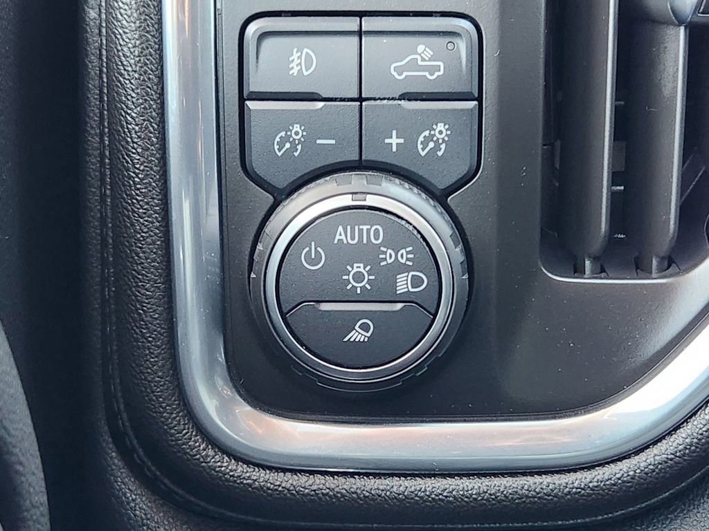 Used 2020 Chevrolet Silverado 3500 LTZ w/ LTZ Texas Edition image 23