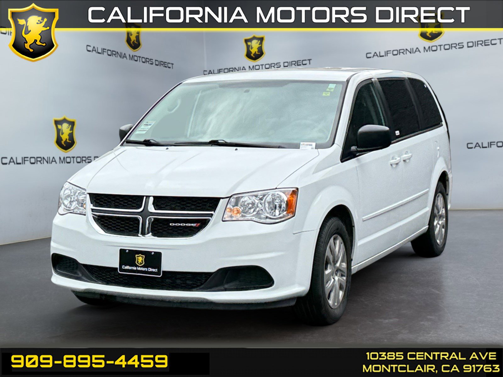 Used 2017 Dodge Grand Caravan SE w/ UConnect Hands-Free Group image 1