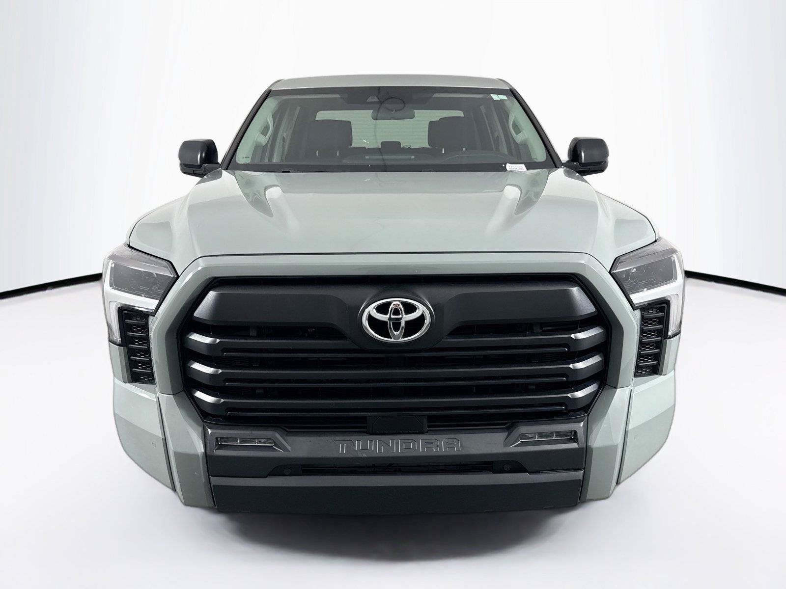 Used 2024 Toyota Tundra SR5 w/ SR5 Convenience Package AWD/4WD image 7