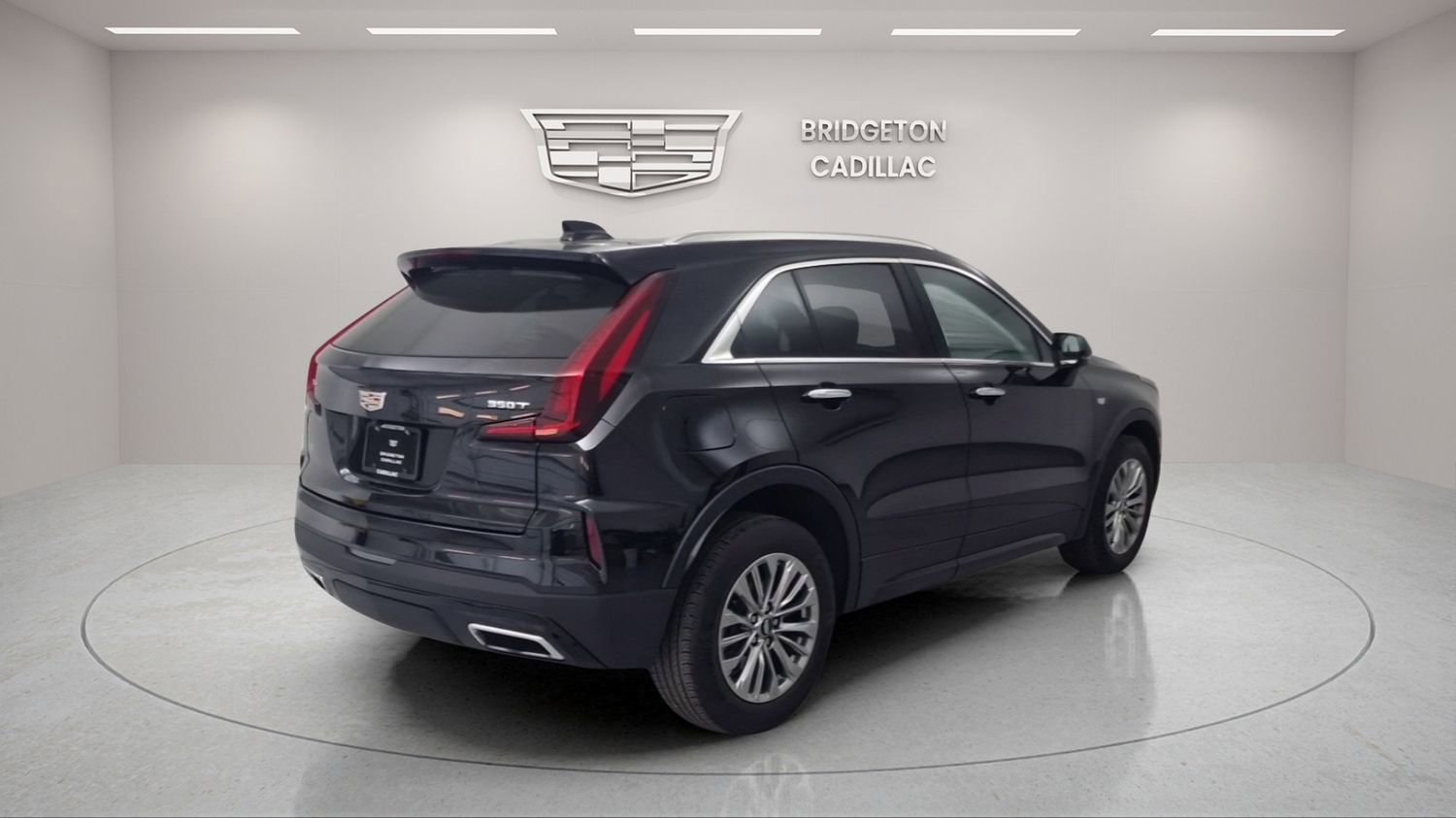 Used 2024 Cadillac XT4 Premium Luxury image 7