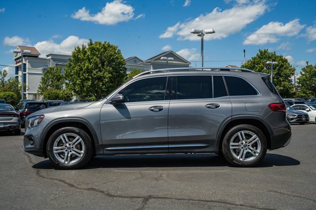 Used 2022 Mercedes-Benz GLB 250 4MATIC w/ Premium Package Lite image 4