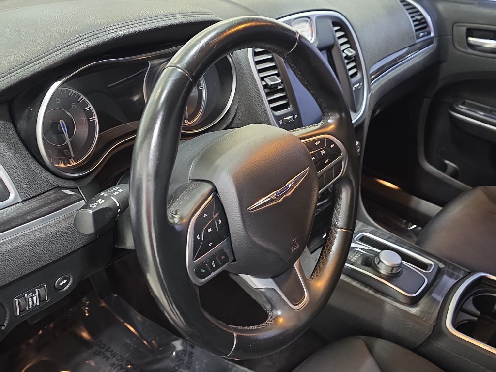 Used 2018 Chrysler 300 Touring w/ Sport Appearance Package RWD image 14