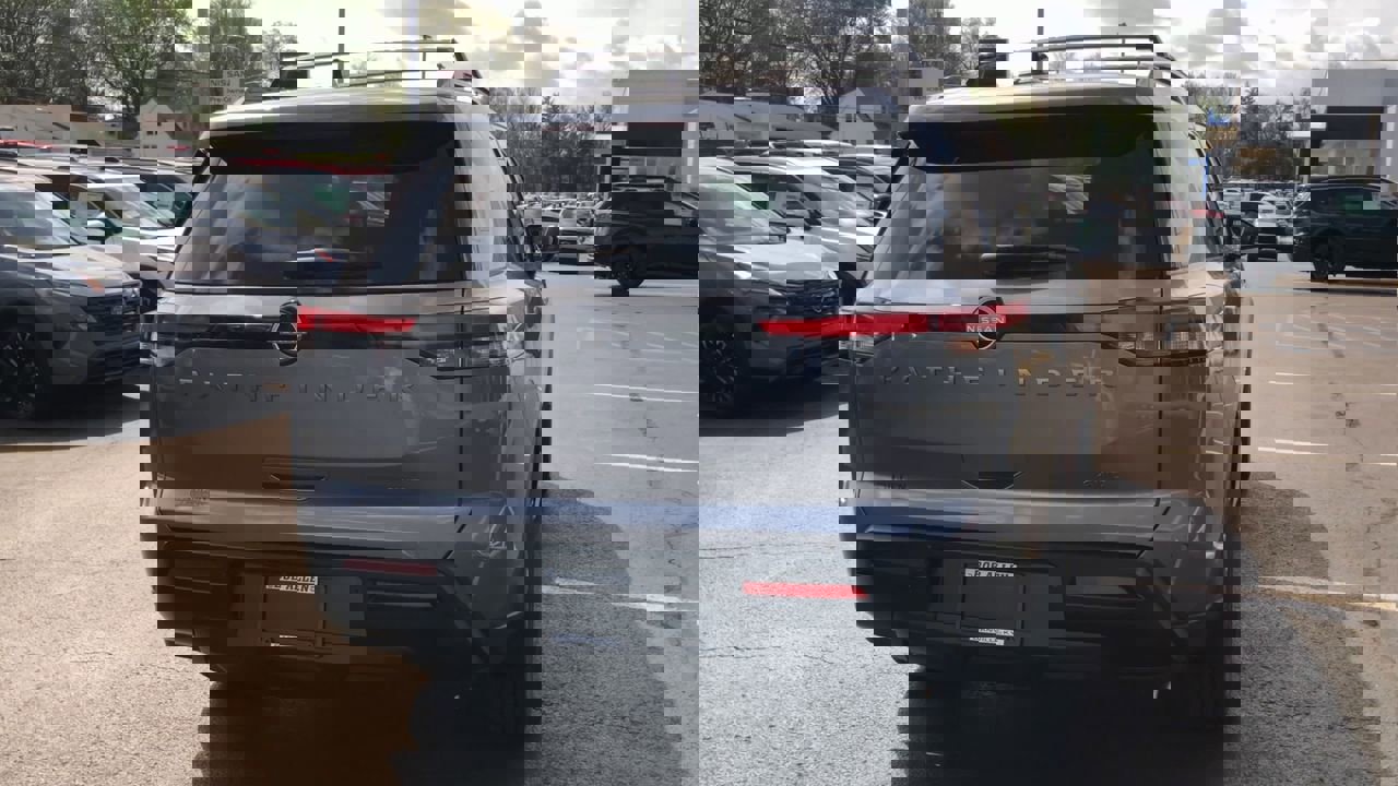 New 2026 Nissan Pathfinder SV w/ Cargo Package image 6