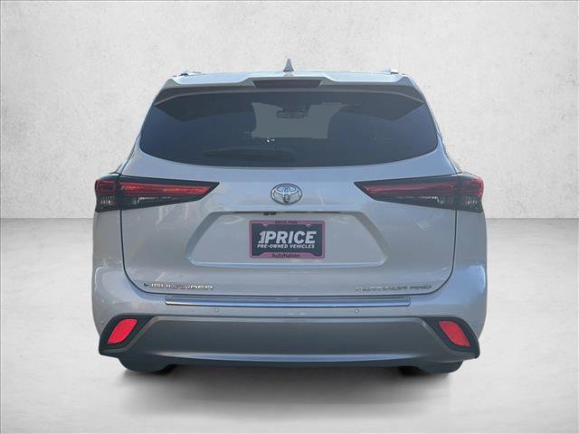 Used 2021 Toyota Highlander Platinum image 6