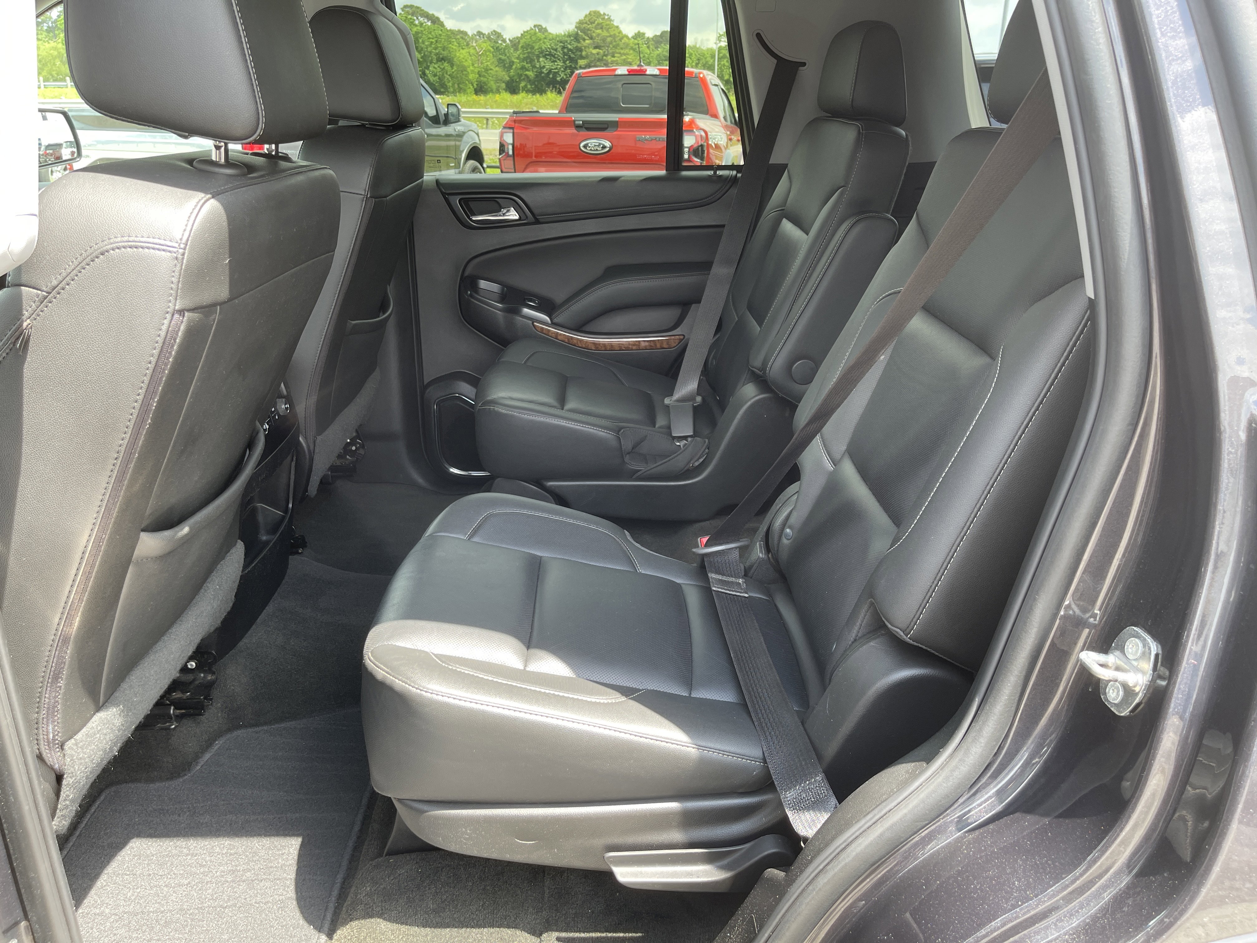 Used 2018 Chevrolet Tahoe Premier RWD image 33