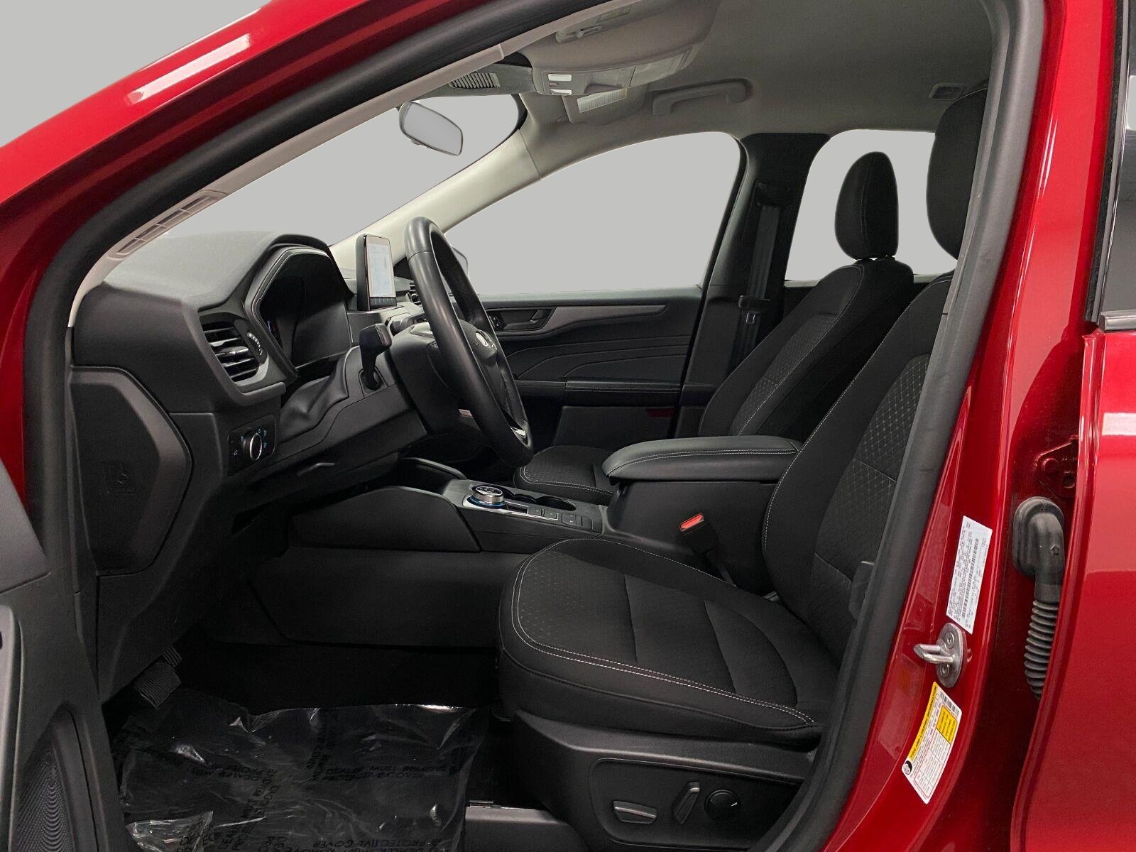 Used 2023 Ford Escape Active AWD/4WD image 30
