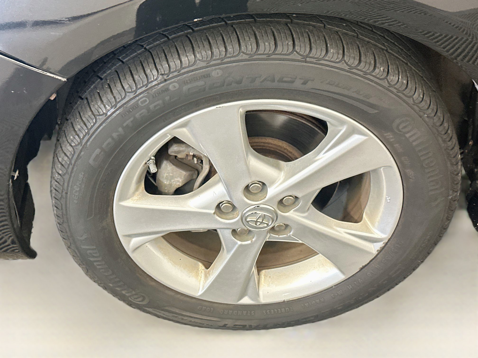 Used 2013 Toyota Corolla LE w/ Premium Pkg FWD image 26