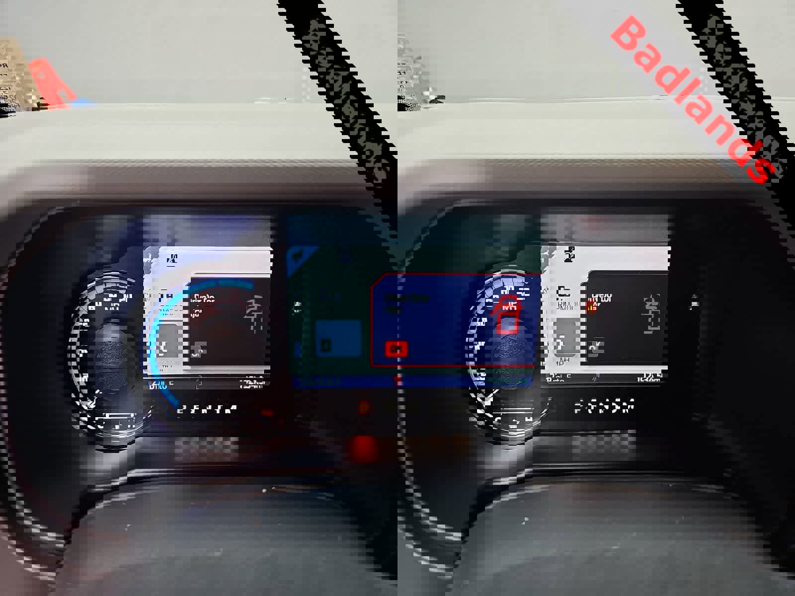 Used 2023 Ford Bronco Badlands image 21