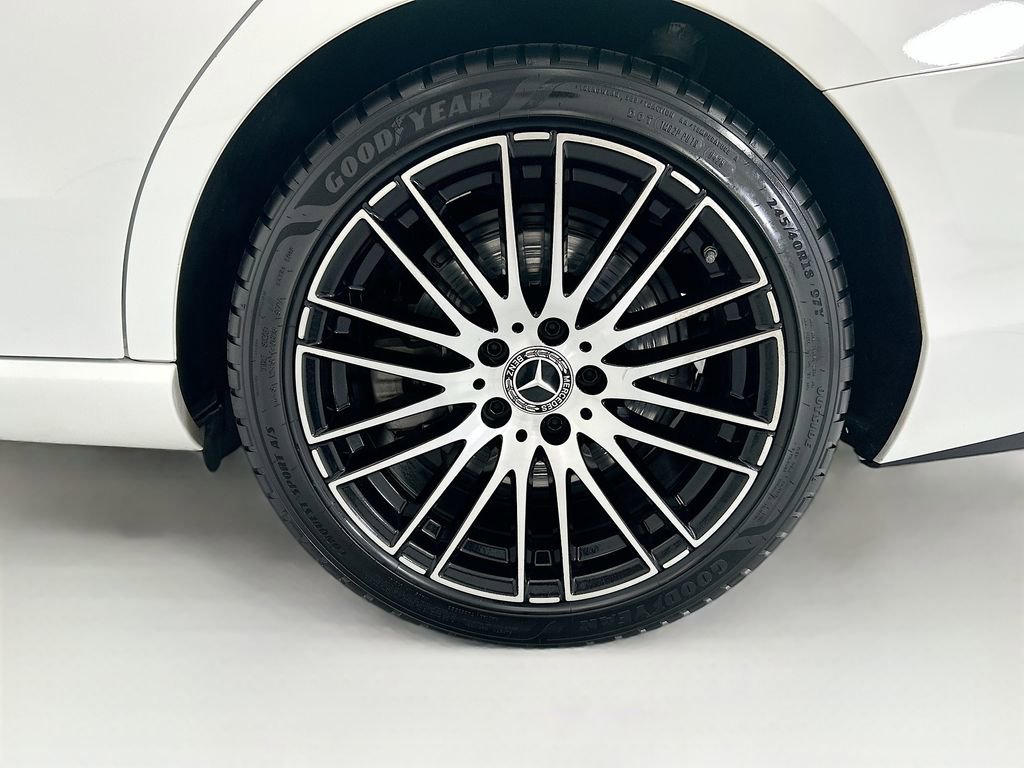 Used 2023 Mercedes-Benz C 300 Sedan image 29