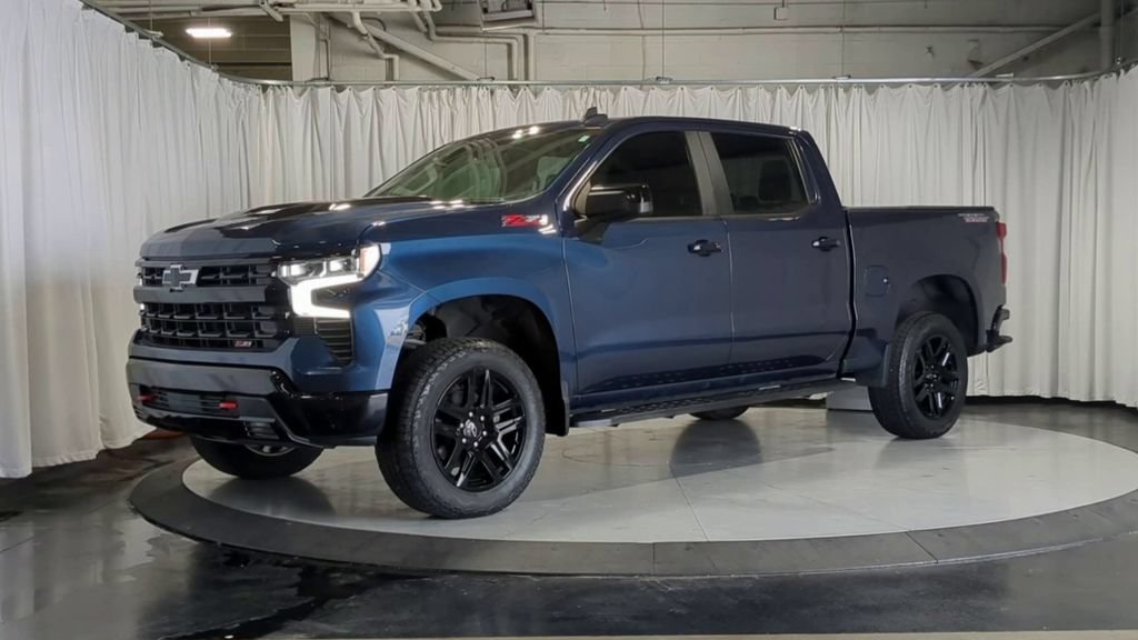 Used 2022 Chevrolet Silverado 1500 LT Trail Boss w/ Protection Package AWD/4WD image 5
