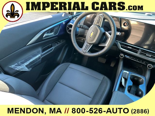 New 2026 Chevrolet Equinox EV LT image 17