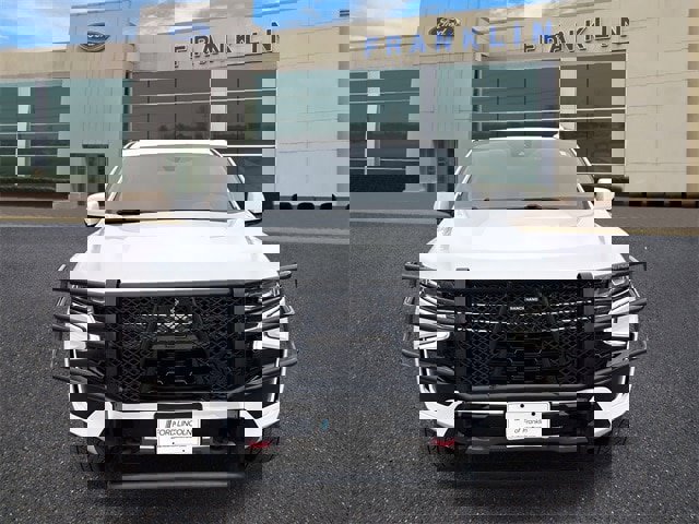 Used 2022 Chevrolet Suburban Z71 w/ Luxury Package image 2