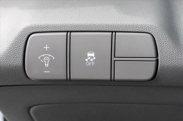 New 2025 Hyundai Elantra SEL image 13