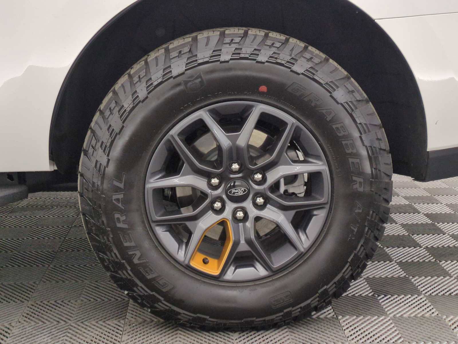Used 2025 Ford Expedition Tremor AWD/4WD image 12