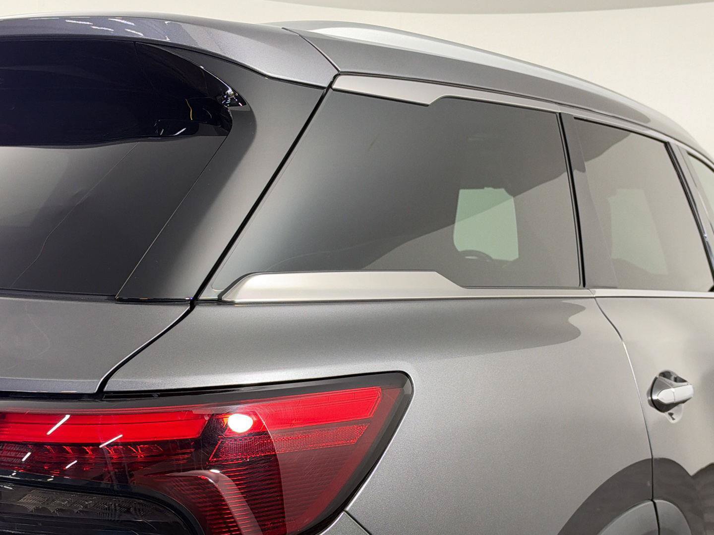 Certified 2023 INFINITI QX60 Luxe w/ Cargo Package AWD/4WD image 7