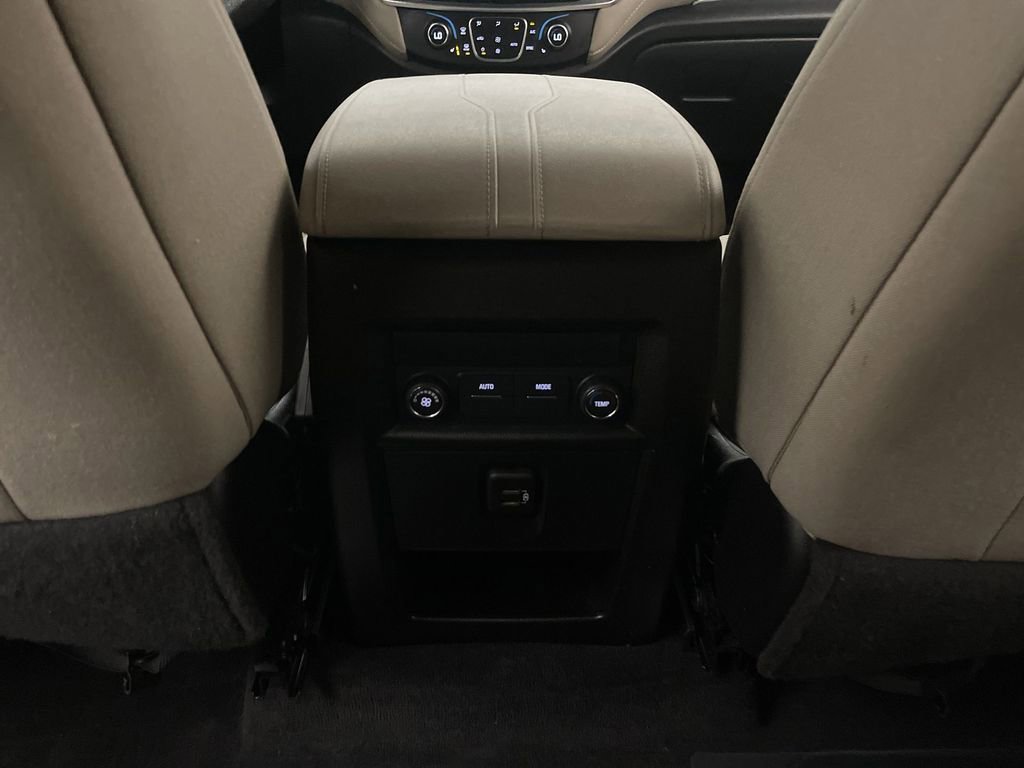 Used 2023 Chevrolet Traverse LS image 14