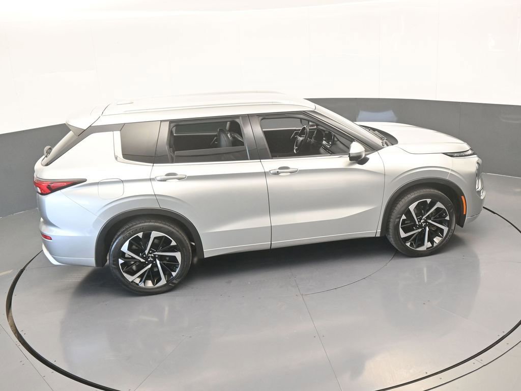 Used 2022 Mitsubishi Outlander SEL image 49