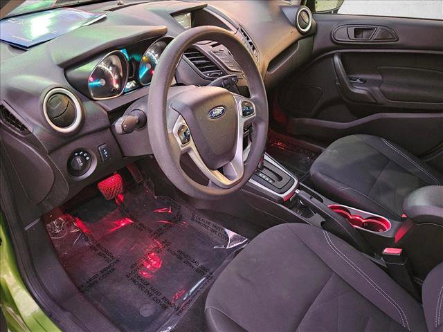 Used 2018 Ford Fiesta SE image 9