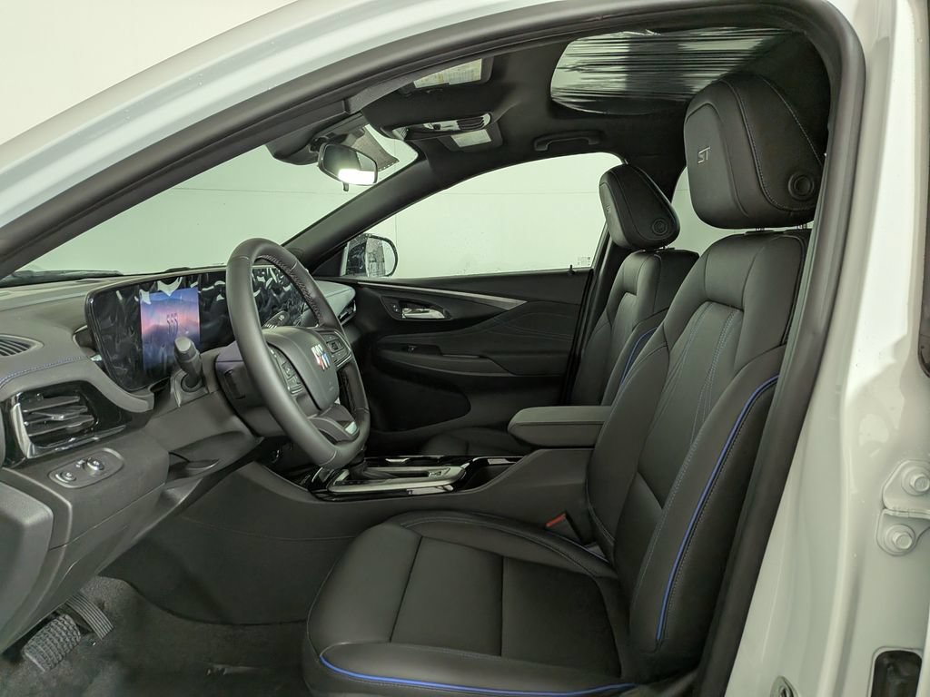 New 2026 Buick Envista Sport Touring w/ Convenience I Package FWD image 17