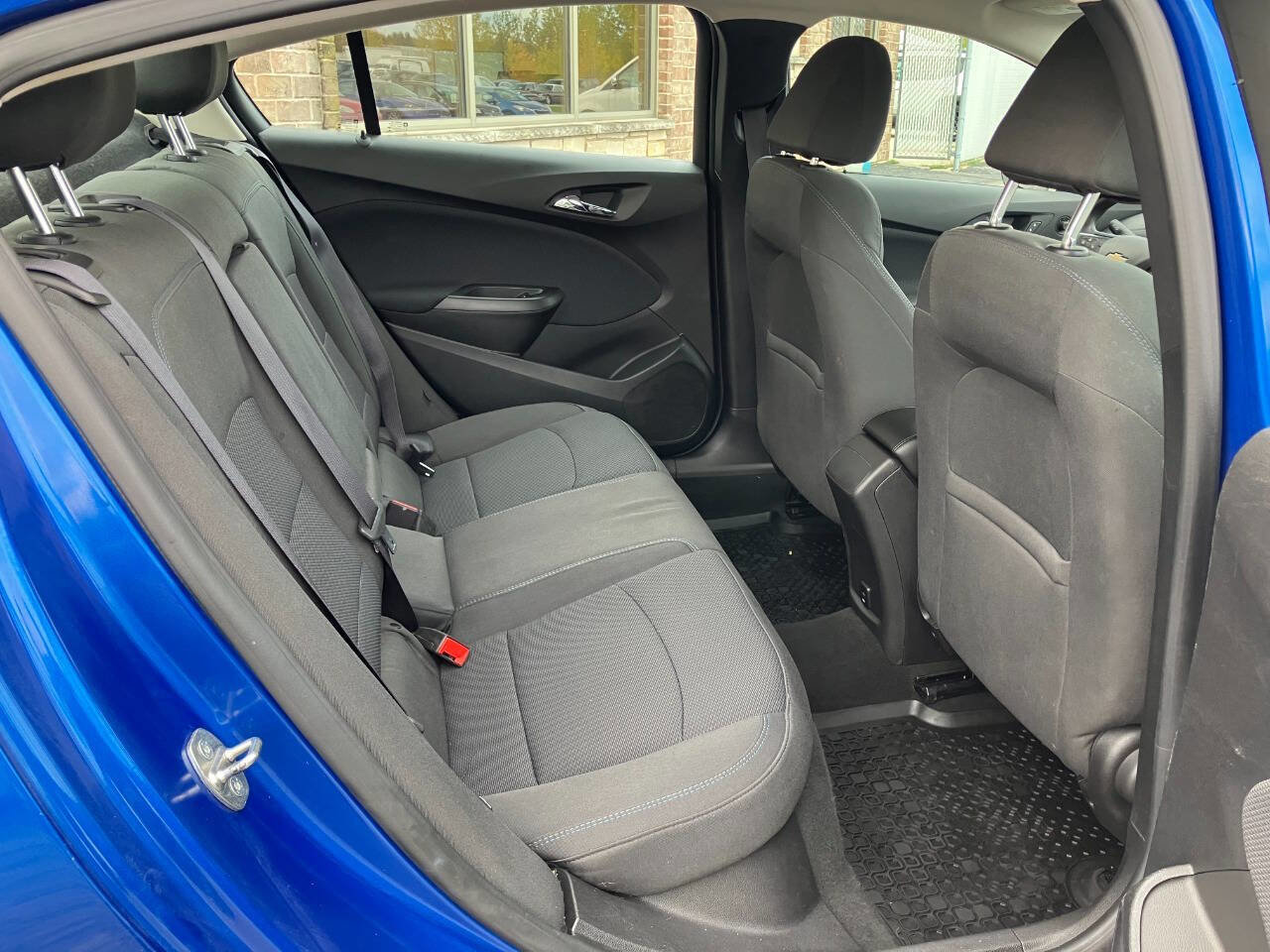 Used 2017 Chevrolet Cruze LT w/ Convenience Package image 16