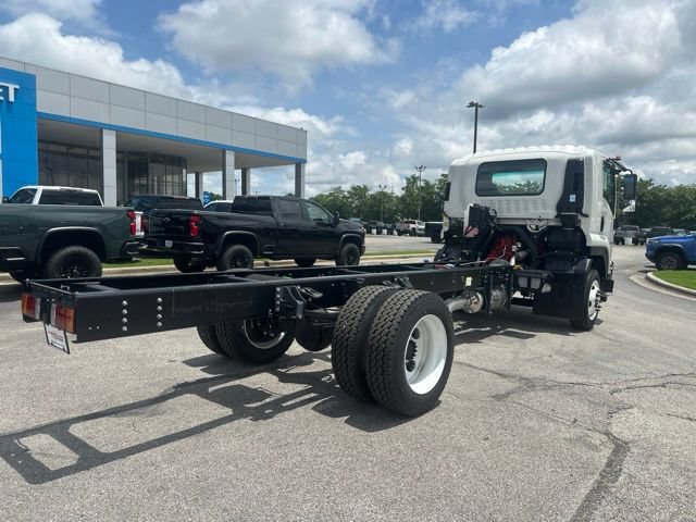 New 2026 Chevrolet Low Cab Forward 6500XD RWD image 3