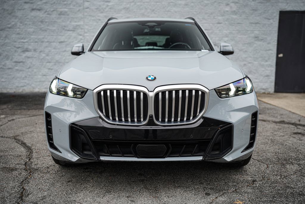 Used 2024 BMW X5 xDrive40i w/ M Sport Package AWD/4WD image 5
