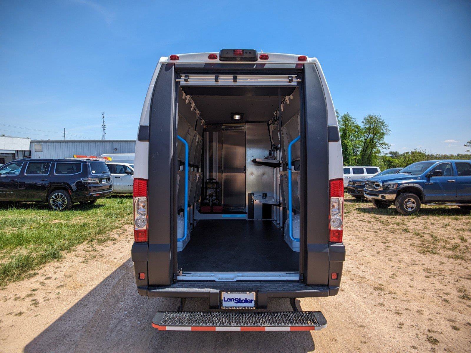 New 2024 RAM ProMaster 3500 w/ Delivery Van Package image 9