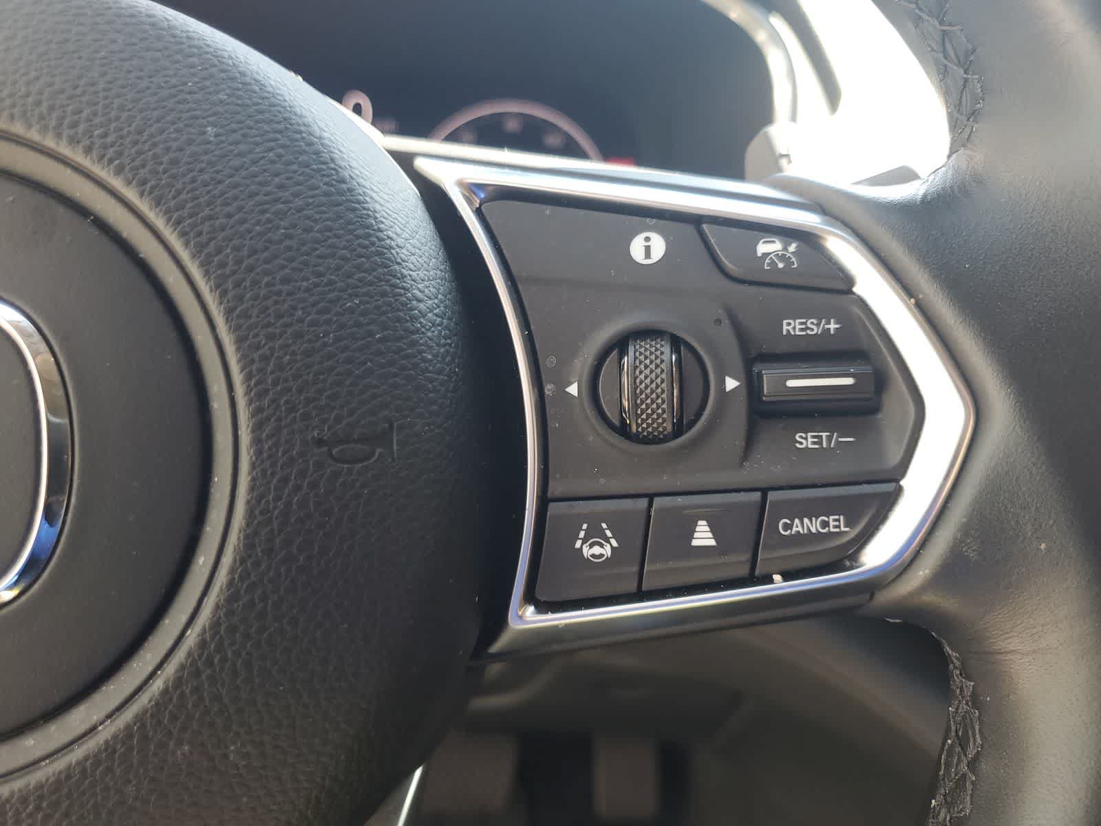 Used 2025 Acura MDX SH-AWD image 18
