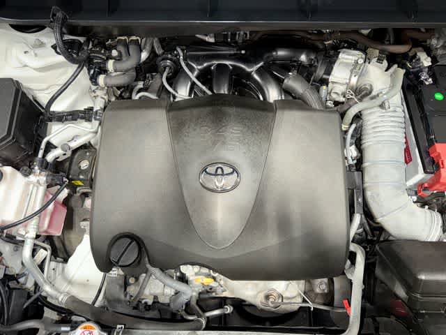 Used 2022 Toyota Highlander XLE AWD/4WD image 12