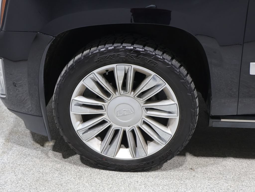 Used 2020 Cadillac Escalade Platinum AWD/4WD image 9