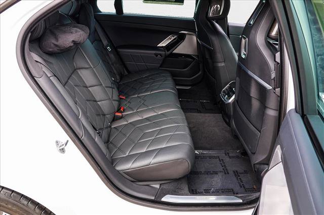 Certified 2024 BMW i7 eDrive50 image 26