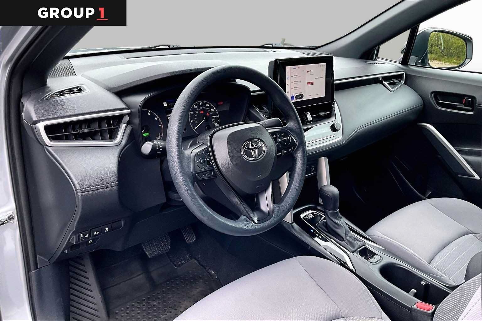 Used 2023 Toyota Corolla Cross AWD Hybrid image 18