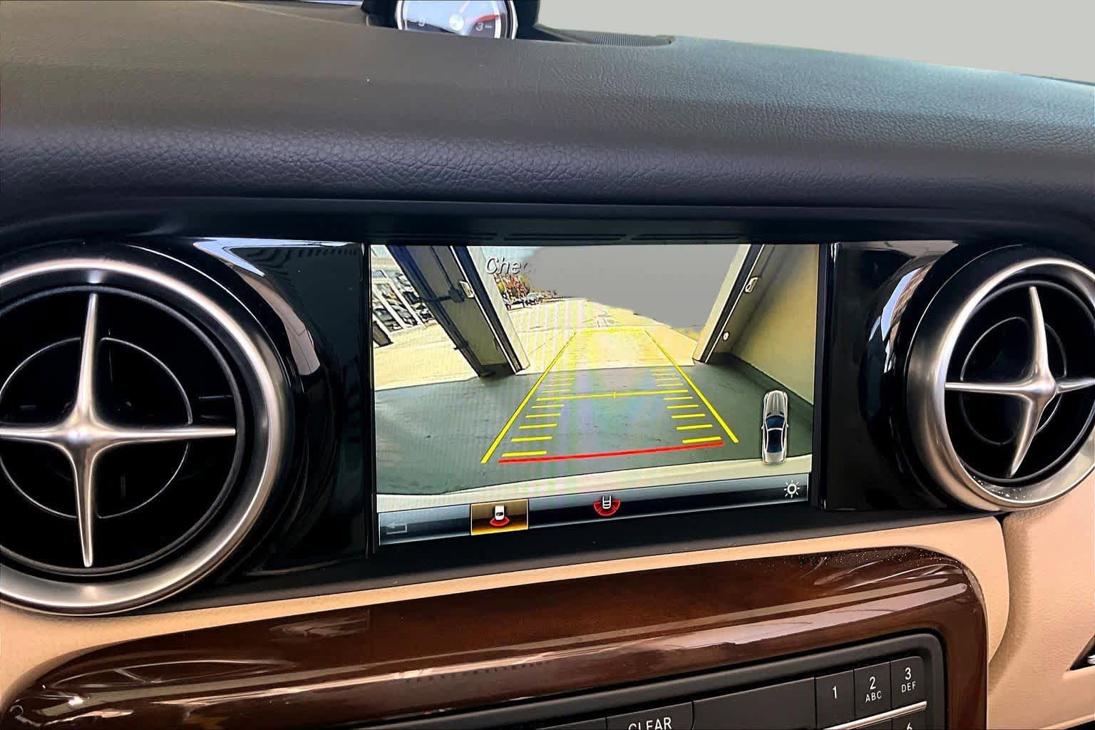 Used 2019 Mercedes-Benz SLC 300 image 27