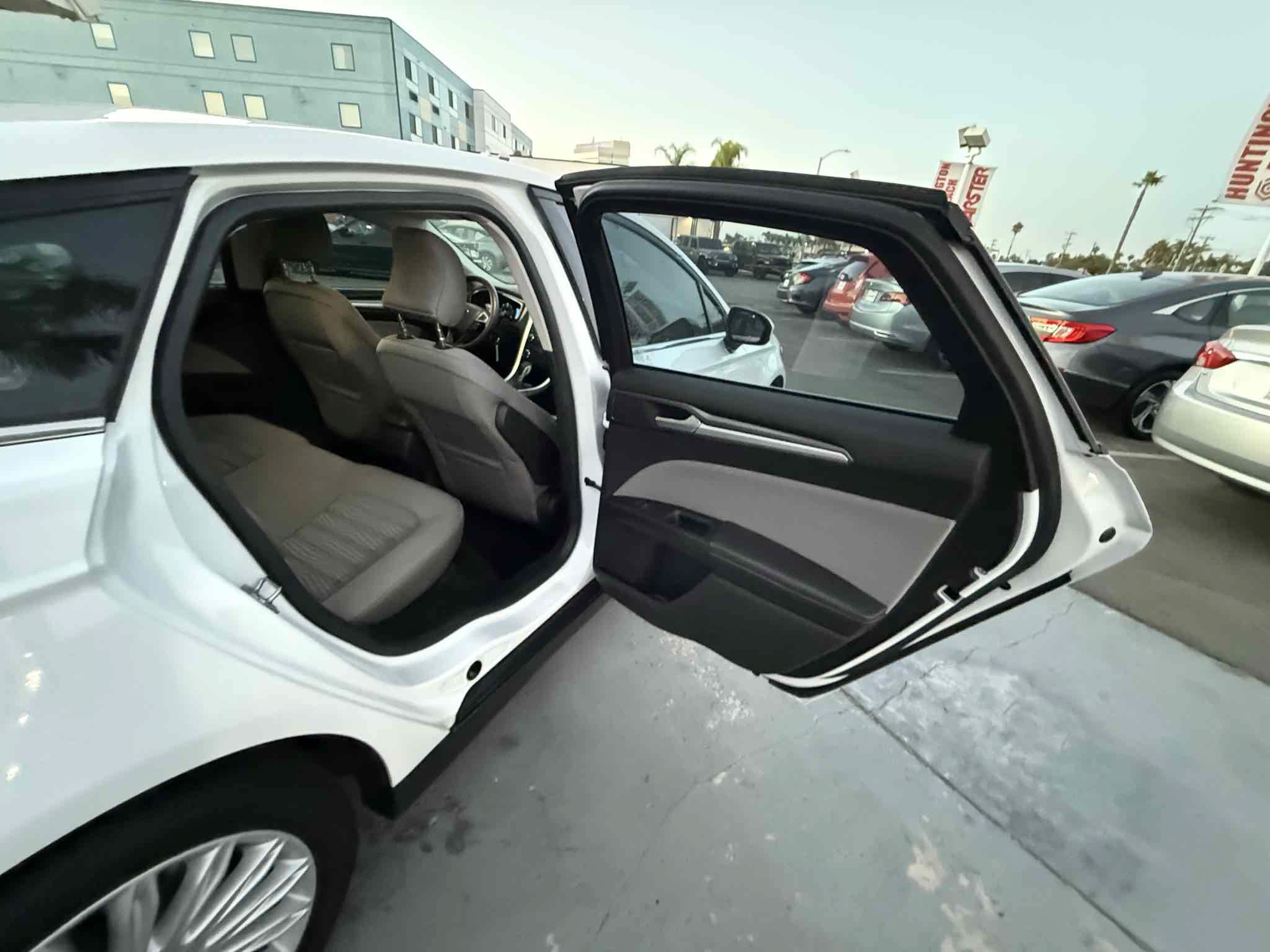 Used 2016 Ford Fusion S FWD image 43