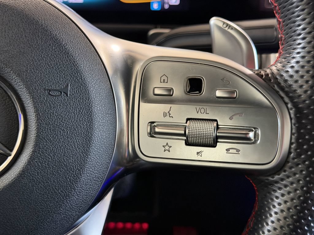 Used 2022 Mercedes-Benz GLB 35 AMG 4MATIC image 30